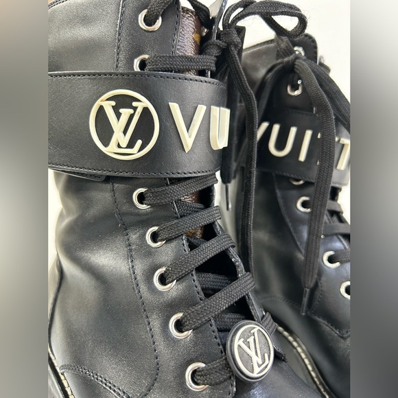 Louis Vuitton Calfskin Monogram Territory Flat Ranger Boots - Picture 8 of 13